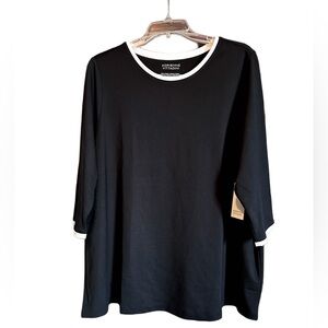 Adrienne Vittadini sz16 Gorgeous Black Fitted Sweater with White Trim NWT